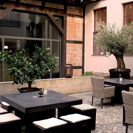 Apartment Im Palais Salfeldt Und Der Goldstrasse *